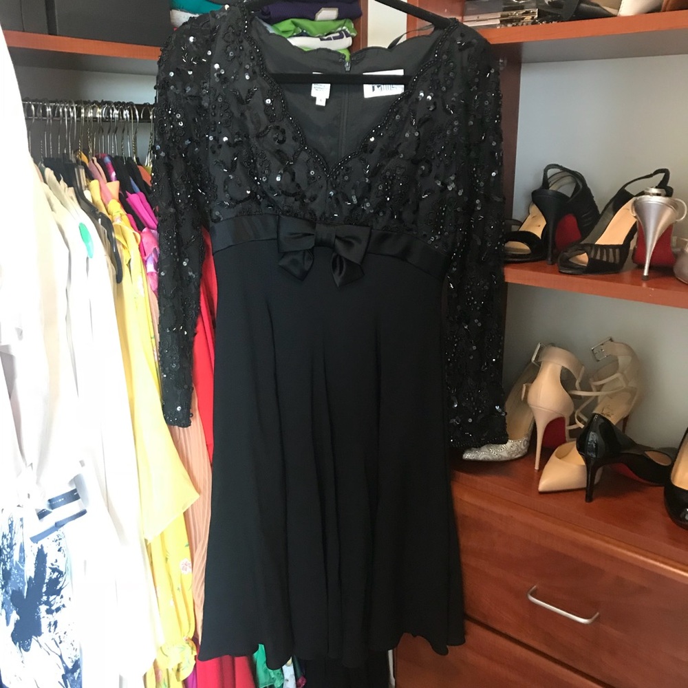 Vintage black 90’s party dress size 6